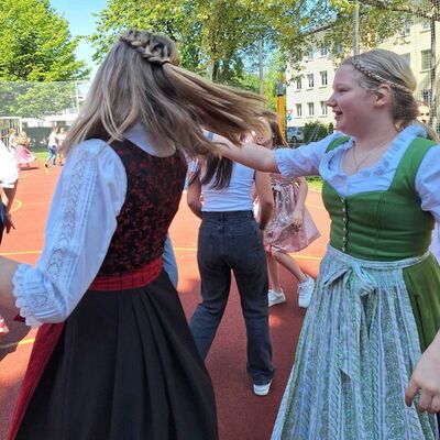 2. Tanz in den Mai